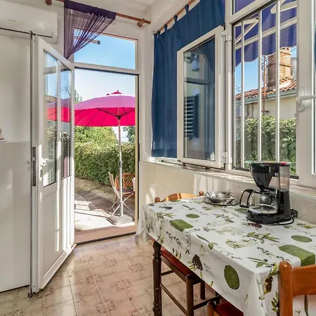 Apartament 1 Bedroom Stunning In Ika